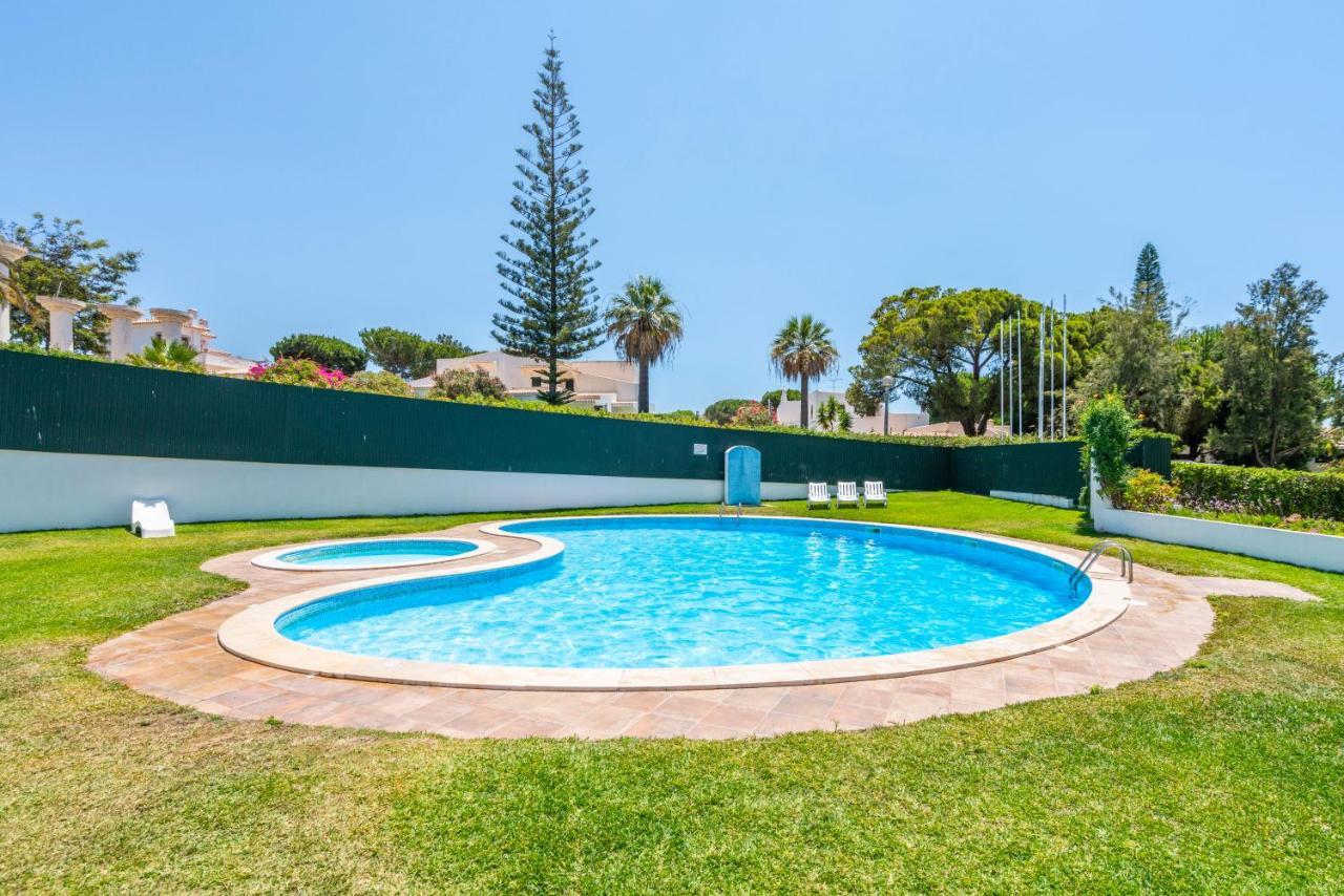 Lovely 1Bed Flat Short Walk To The Marina Vilamoura Quarteira Exterior foto